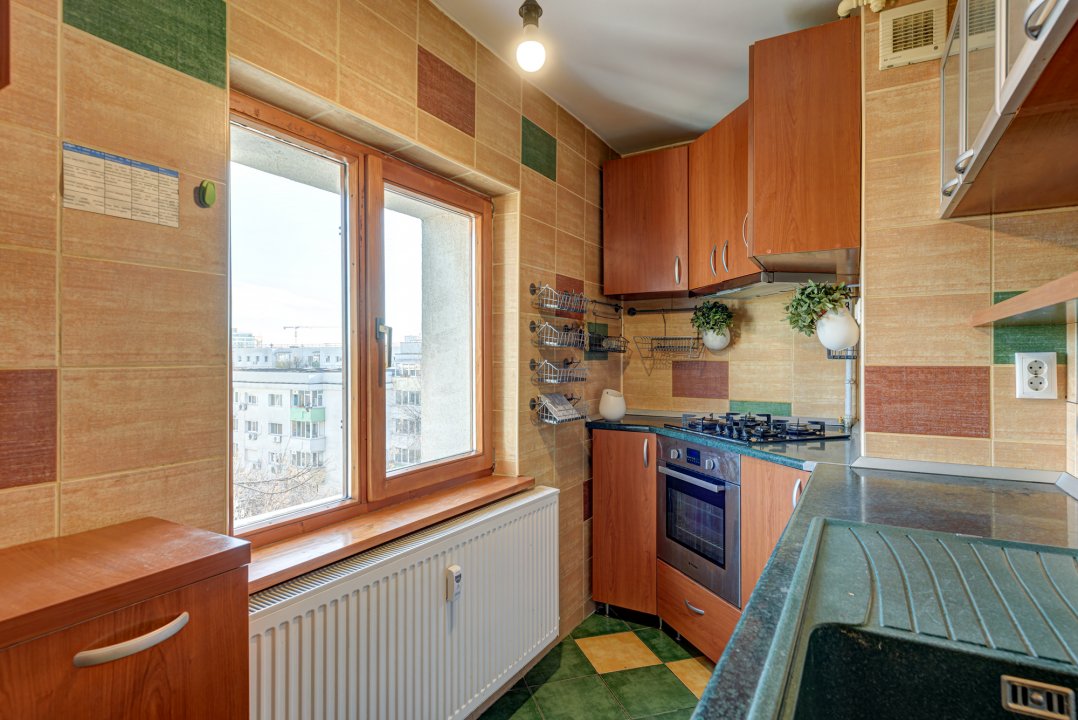 Apartament decomandat, 2 bai, metrou Aurel Vlaicu
