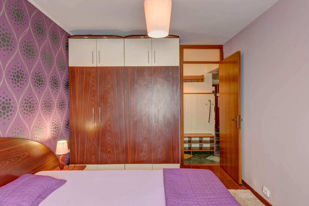 Apartament decomandat, centrala proprie, 2 bai, metrou Aurel Vlaicu