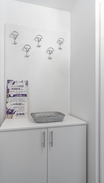 Gafencu 49 - 3 camere mobilat