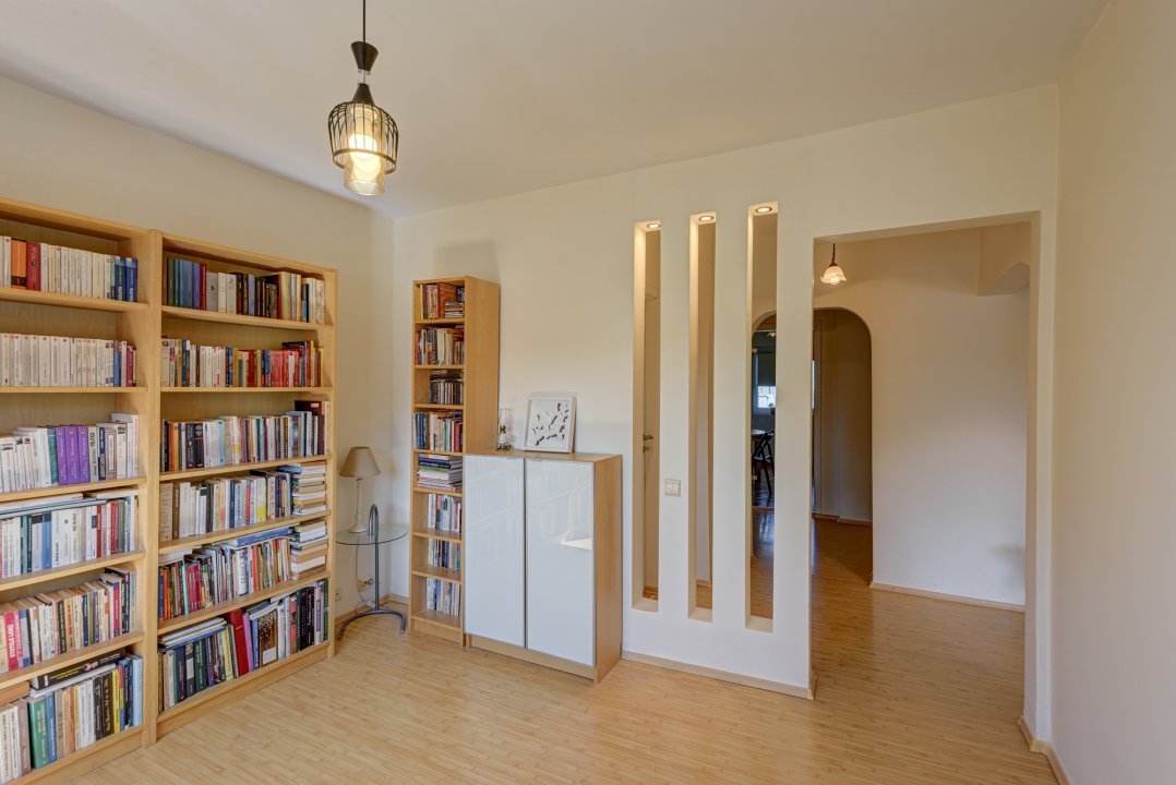 Apartament 3 camere, decomandat, hol H, 76 mp, 2 bai, Lujerului, Veteranilor