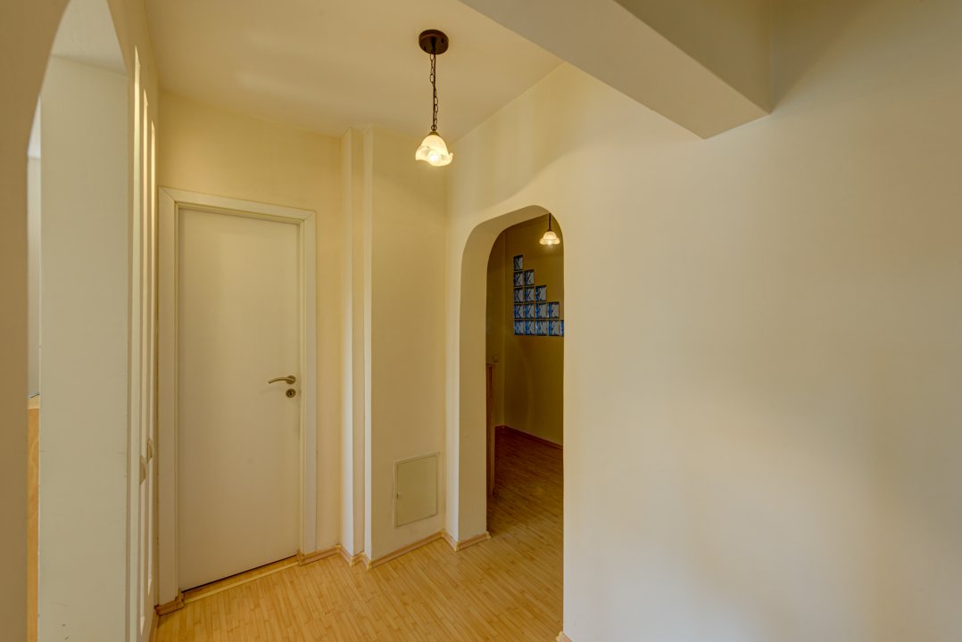 Apartament 3 camere, decomandat, hol H, 76 mp, 2 bai, Lujerului, Veteranilor