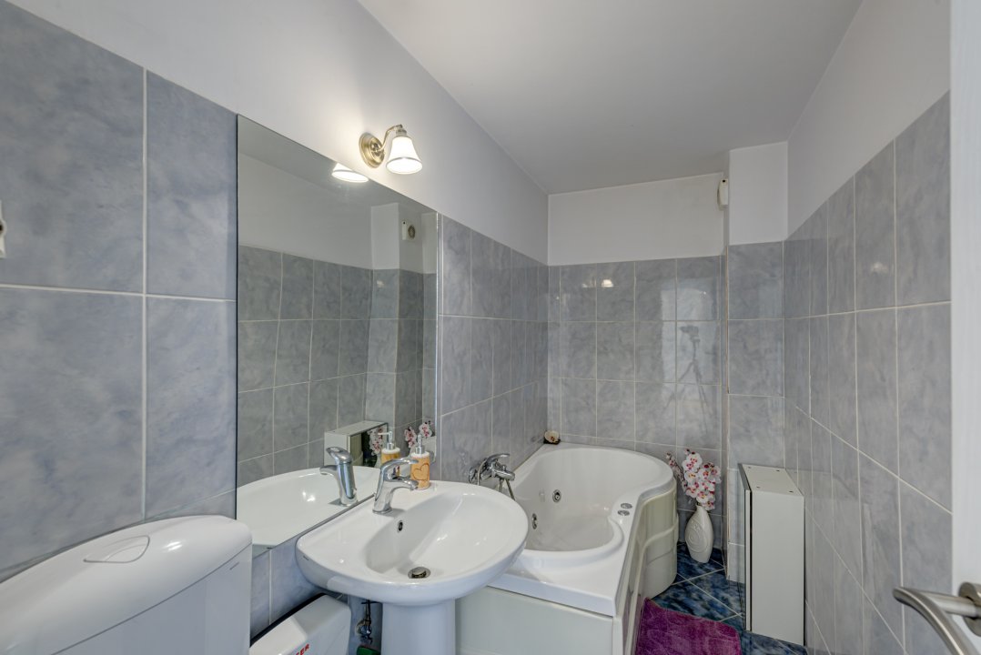 Apartament 3 camere, decomandat, hol H, 76 mp, 2 bai, Lujerului, Veteranilor