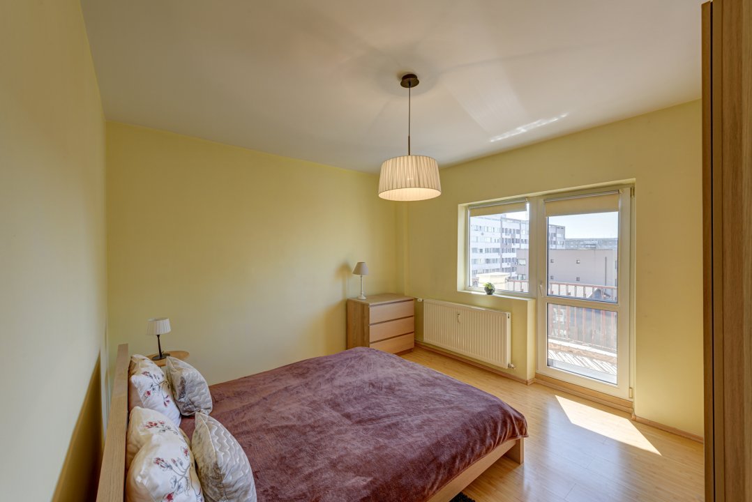 Apartament 3 camere, decomandat, hol H, 76 mp, 2 bai, Lujerului, Veteranilor