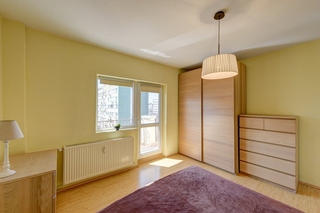 Apartament 3 camere, decomandat, hol H, 76 mp, 2 bai, Lujerului, Veteranilor