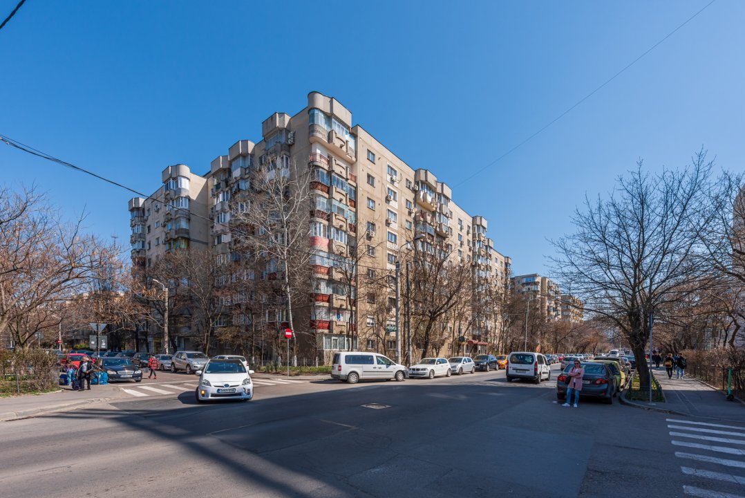 Apartament 3 camere, decomandat, hol H, 76 mp, 2 bai, Lujerului, Veteranilor