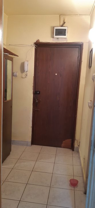 Brancoveanu, Secuilor, 41 mp, decomandata, bloc mixt, 0% comision