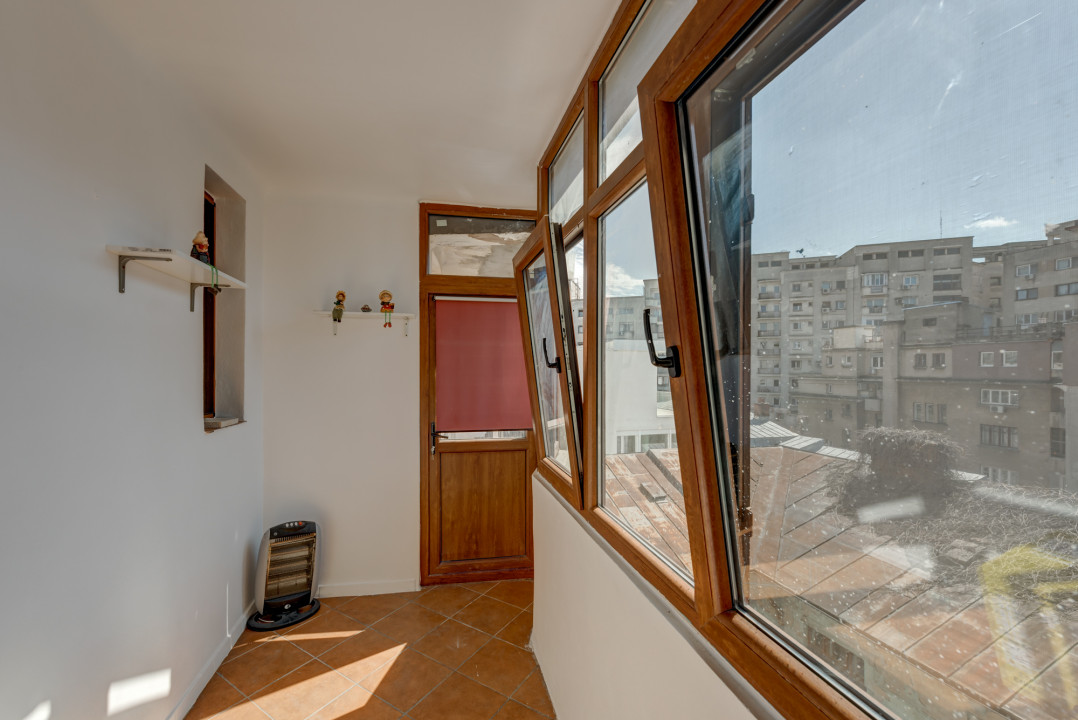 Apartament modern, 90 mp, cu centrala proprie, 2 bai, lift