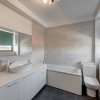 Apartament modern, 90 mp, cu centrala proprie, 2 bai, lift