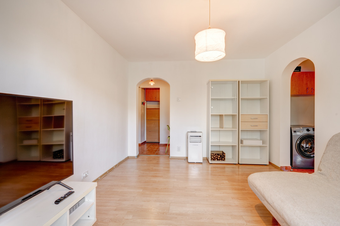Apartament 2 camere luminos, Piata Victoriei