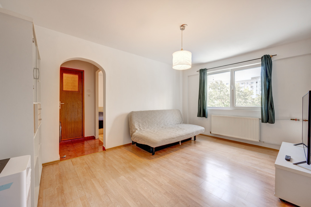 Apartament 2 camere luminos, Piata Victoriei