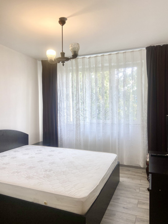 Apartament 2 camere, decomandat, Postavarul