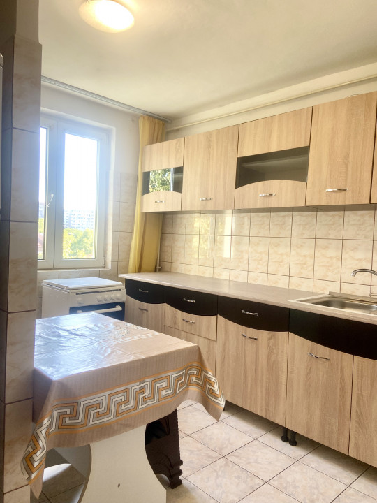 Apartament 2 camere, decomandat, Postavarul