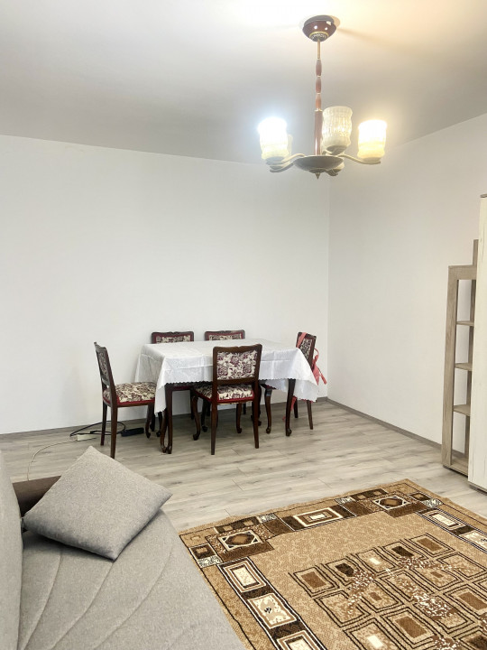 Apartament 2 camere, decomandat, Postavarul