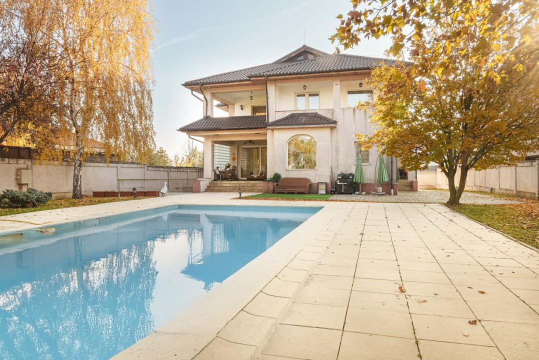 Vila cu PISCINA si vedere la LAC CERNICA! In Pantelimon.