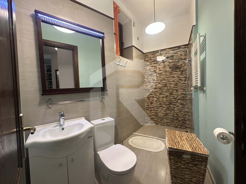 ARMENEASCA Apartament 6 camere 190 MP!