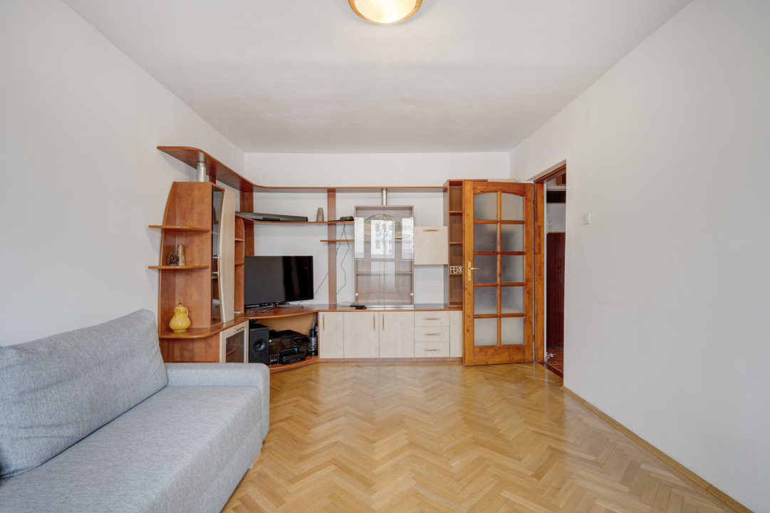 Apartament 3 camere, decomandat, 2 bai, langa Scoala 97