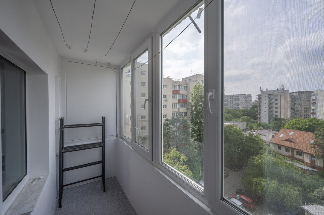 Apartament 3 camere, decomandat, 2 bai, langa Scoala 97