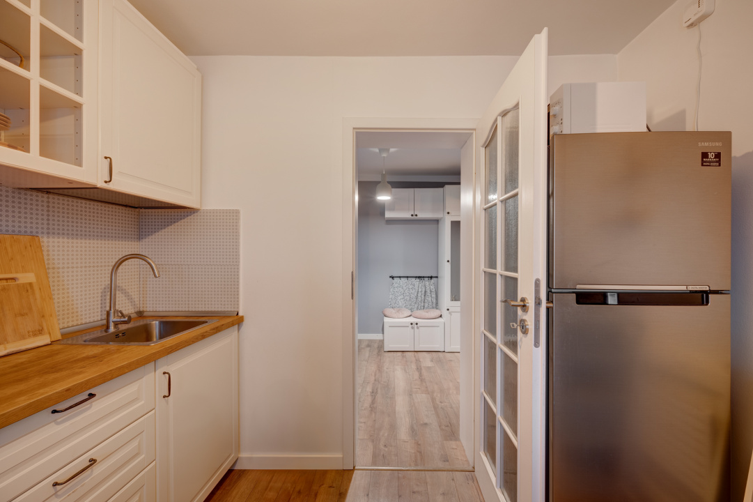 Apartament 2 camere Decebal, Piata Alba-Iulia, decomandat, gata de mutat