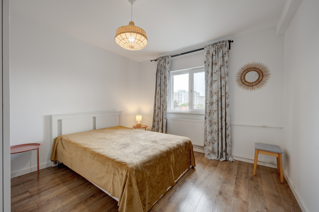 Apartament 2 camere Decebal, Piata Alba-Iulia, decomandat, gata de mutat