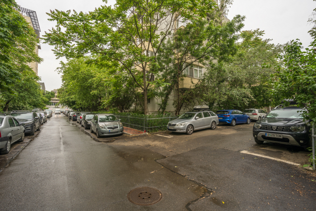 Apartament 2 camere Decebal, Piata Alba-Iulia, decomandat, gata de mutat