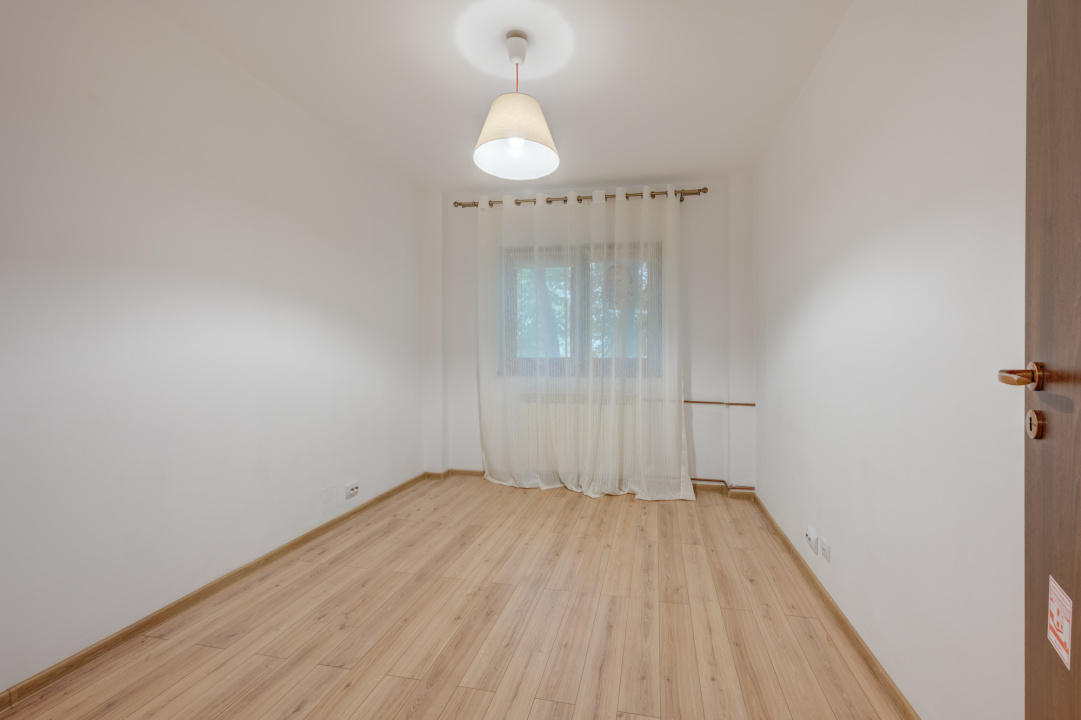 Apartament 3 camere Tineretului, 2 bai, loc parcare, 3 min. metrou Timpuri Noi