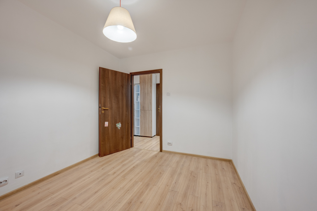 Apartament 3 camere Tineretului, 2 bai, loc parcare, 3 min. metrou Timpuri Noi