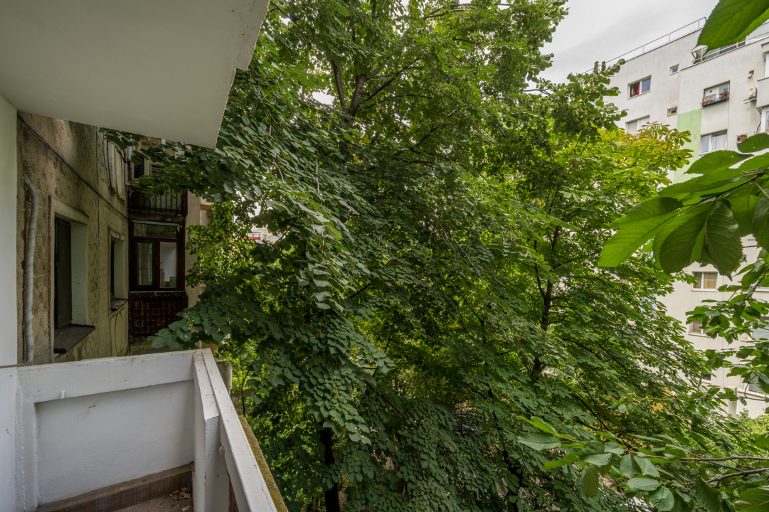 Apartament 3 camere Tineretului, 2 bai, loc parcare, 3 min. metrou Timpuri Noi