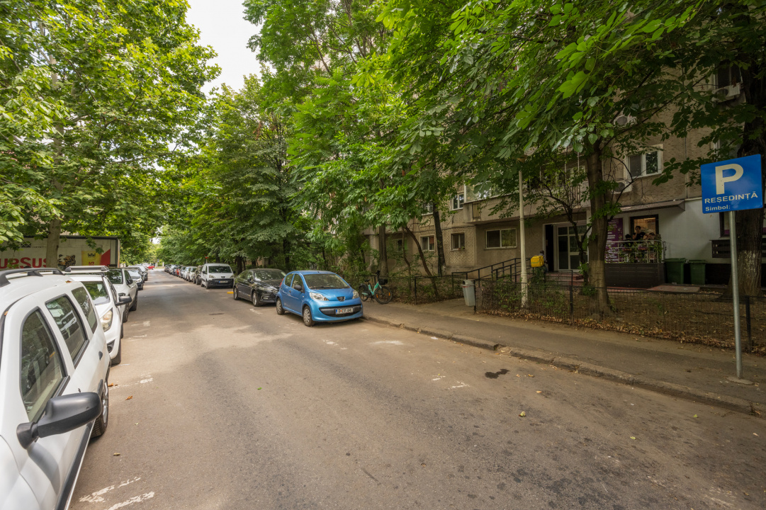 Apartament 3 camere Tineretului, 2 bai, loc parcare, 3 min. metrou Timpuri Noi