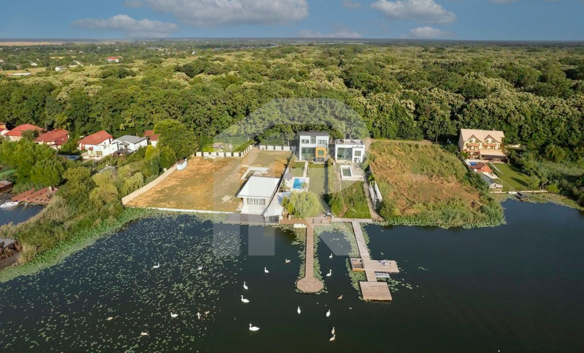 Pe Malul Snagovului, Unde Luxul Devine Cotidian