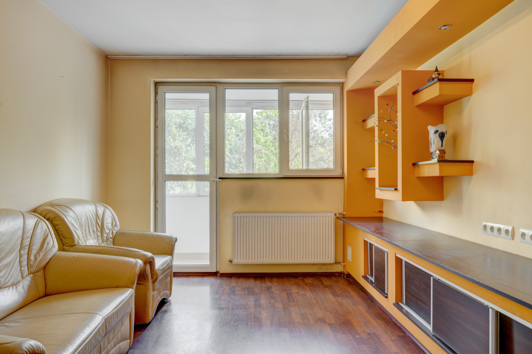 Apartament 3 camere, decomandat, 73 mp, metrou Raul Doamnei