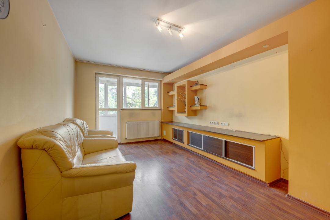 Apartament 3 camere, decomandat, 73 mp, metrou Raul Doamnei