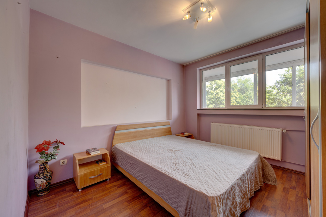Apartament 3 camere, decomandat, 73 mp, metrou Raul Doamnei