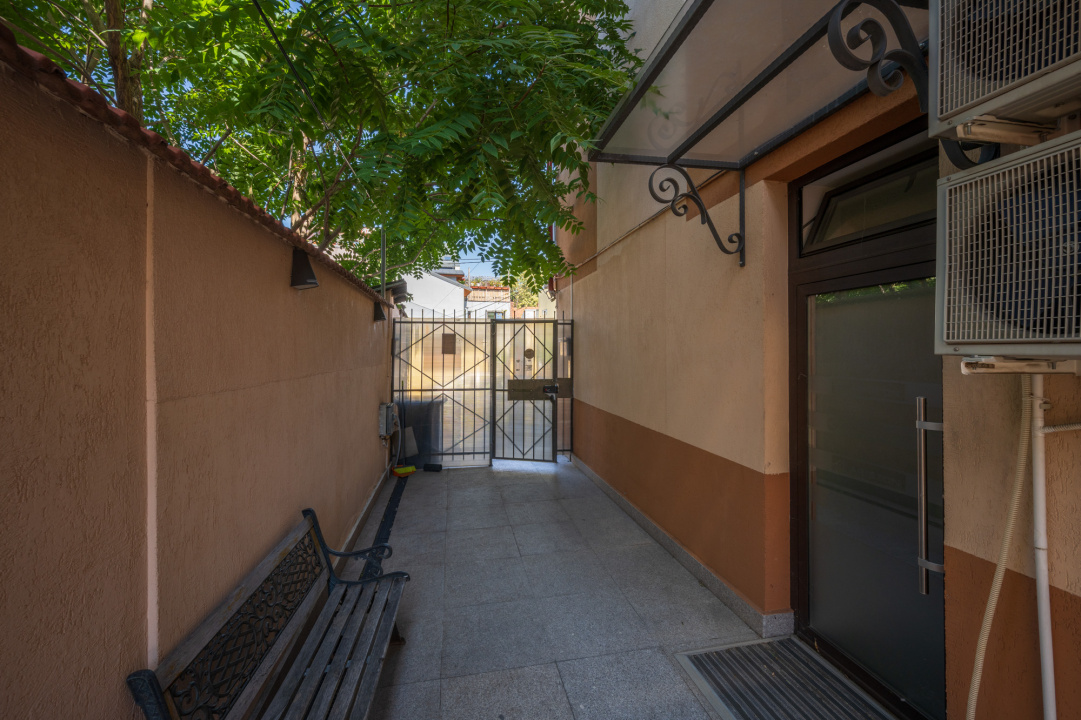 Primaria S1 - Apartament - loc de parcare suprateran - acces dublu 