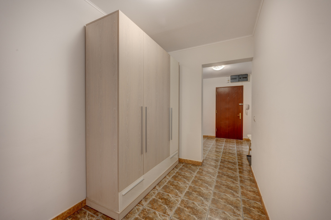 Apartament 3 camere parter, cu balcon, 10 min. Bucur Obor