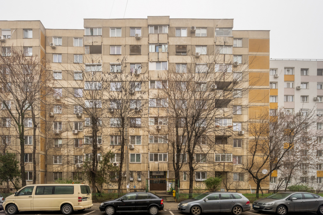 Apartament 3 camere decomandat, cu centrala proprie, bloc 1983