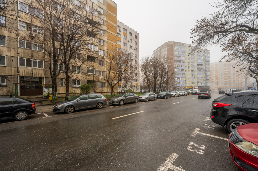 Apartament 3 camere decomandat, cu centrala proprie, bloc 1983