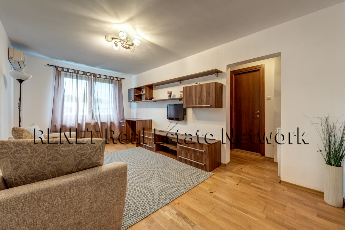 Apartament 4 camere Dristor, loc parcare, 7 min metrou