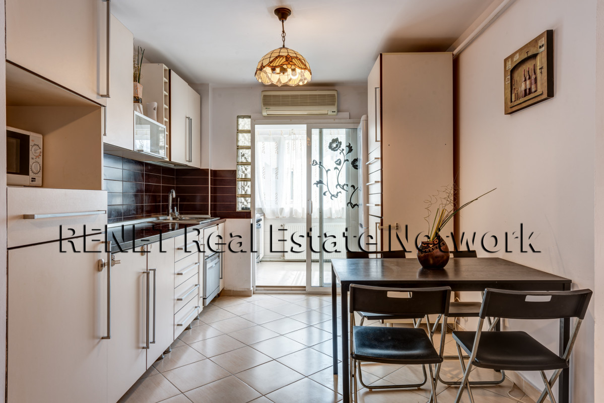 Apartament 4 camere Dristor, loc parcare, 7 min metrou