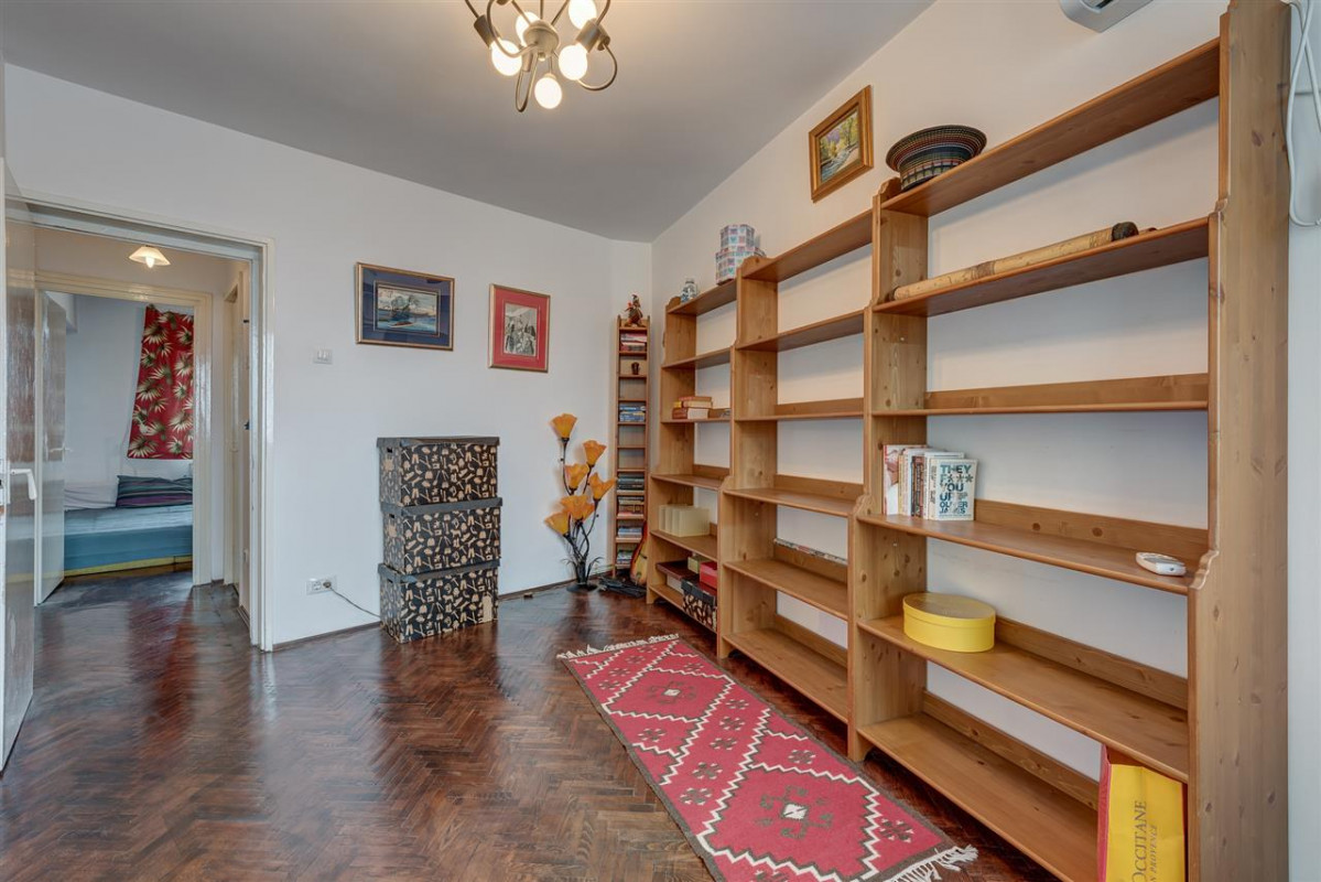 Inchiriere apartament 3 camere Unirii
