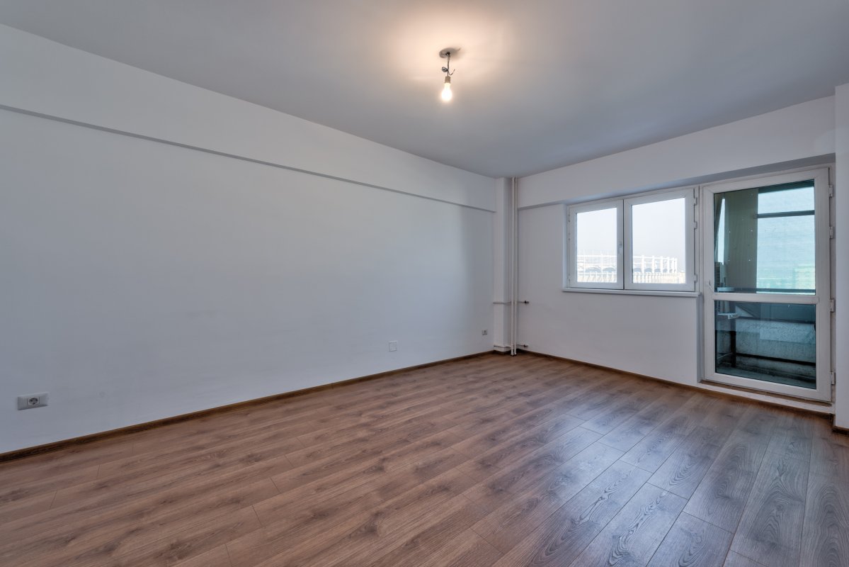 Nou pe piata! Bloc ’82, renovat integral, 5 min IOR, liber