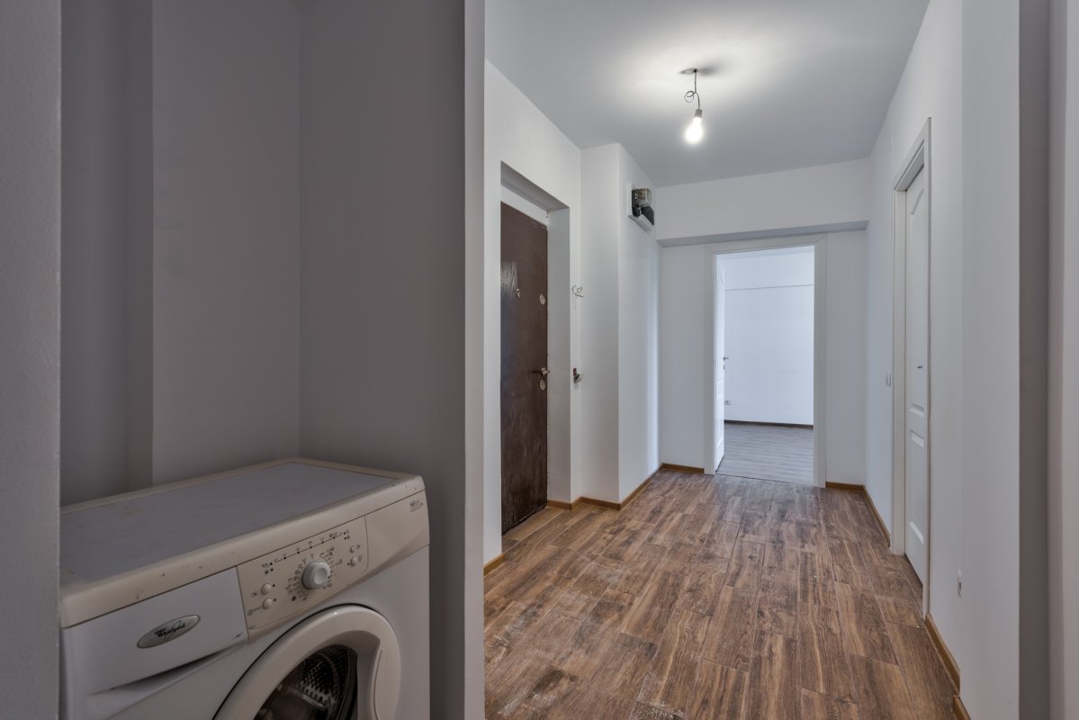 Nou pe piata! Bloc ’82, renovat integral, 5 min IOR, liber