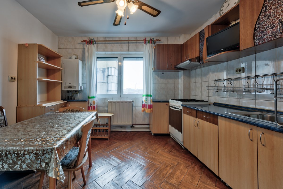 Apartament mobilat si utilat complet, 5 min Mall Vitan, cu loc de parcare