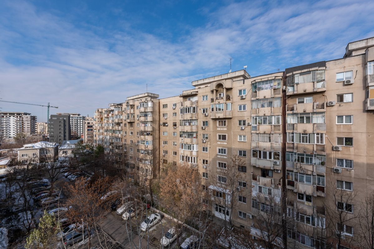 Apartament mobilat si utilat complet, 5 min Mall Vitan, cu loc de parcare